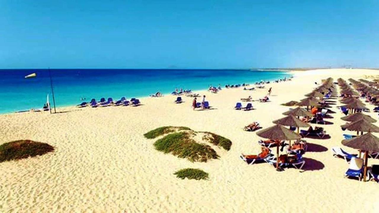 Hostels Holiday Cape Verde Santa Maria Eksteriør billede